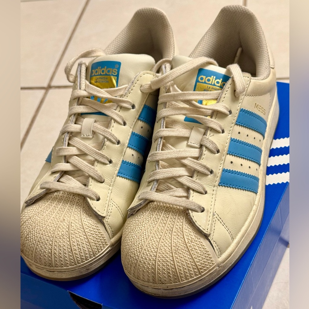ADIDAS Superstar Messi Argentina colors sz US  M7/W8